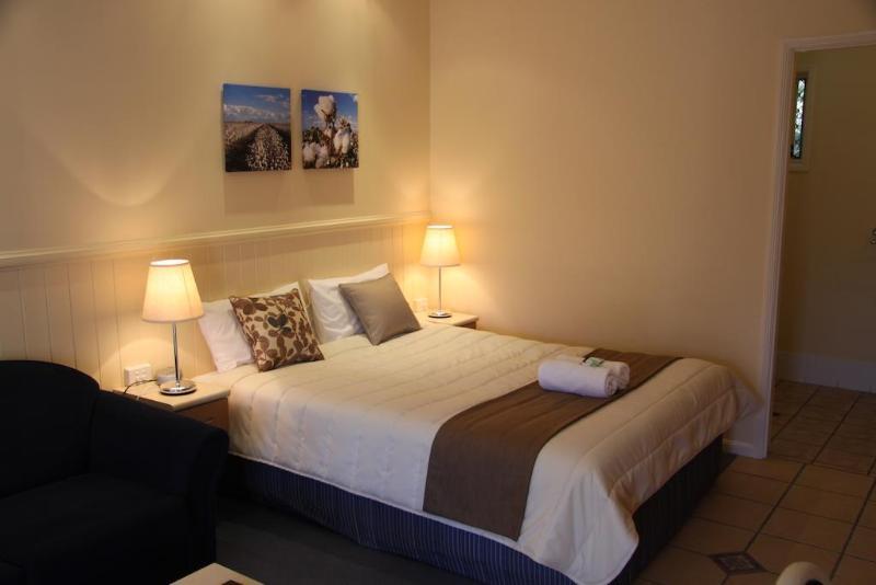 Dalby Mid Town Motor Inn Екстер'єр фото